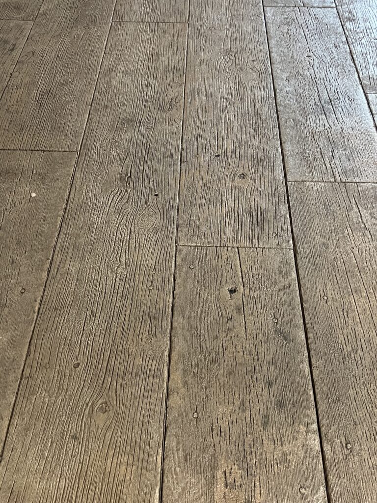 A close up of the floor in a room